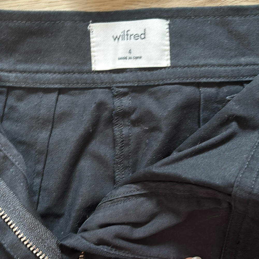 Aritzia Wilfred Set - Picture 2 of 2